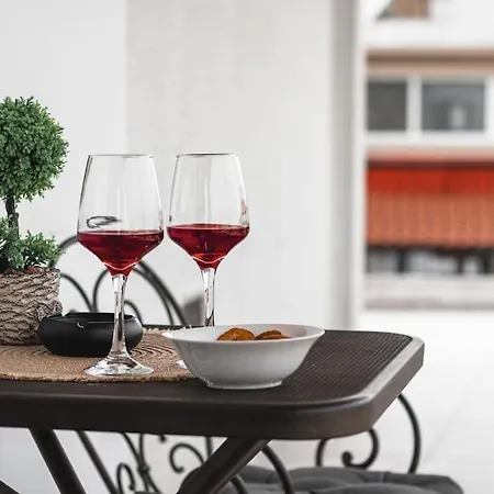 Bedcity Apartment-city Center & Everything Nearby Apartment Thessaloniki