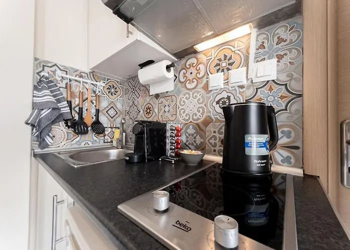 Bedcity Apartment-city Center & Everything Nearby Lejlighed